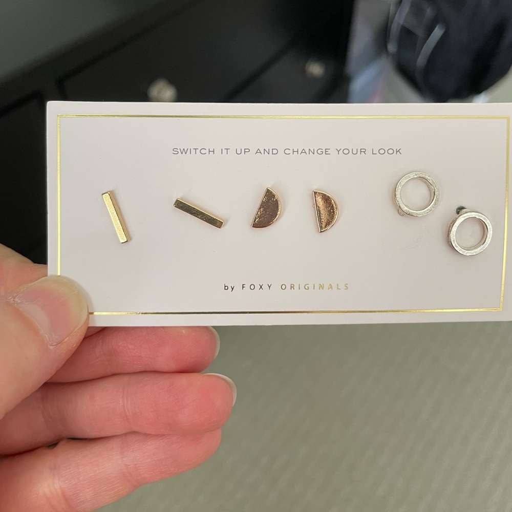 FOXY ORIGINALS Stud Earrings
